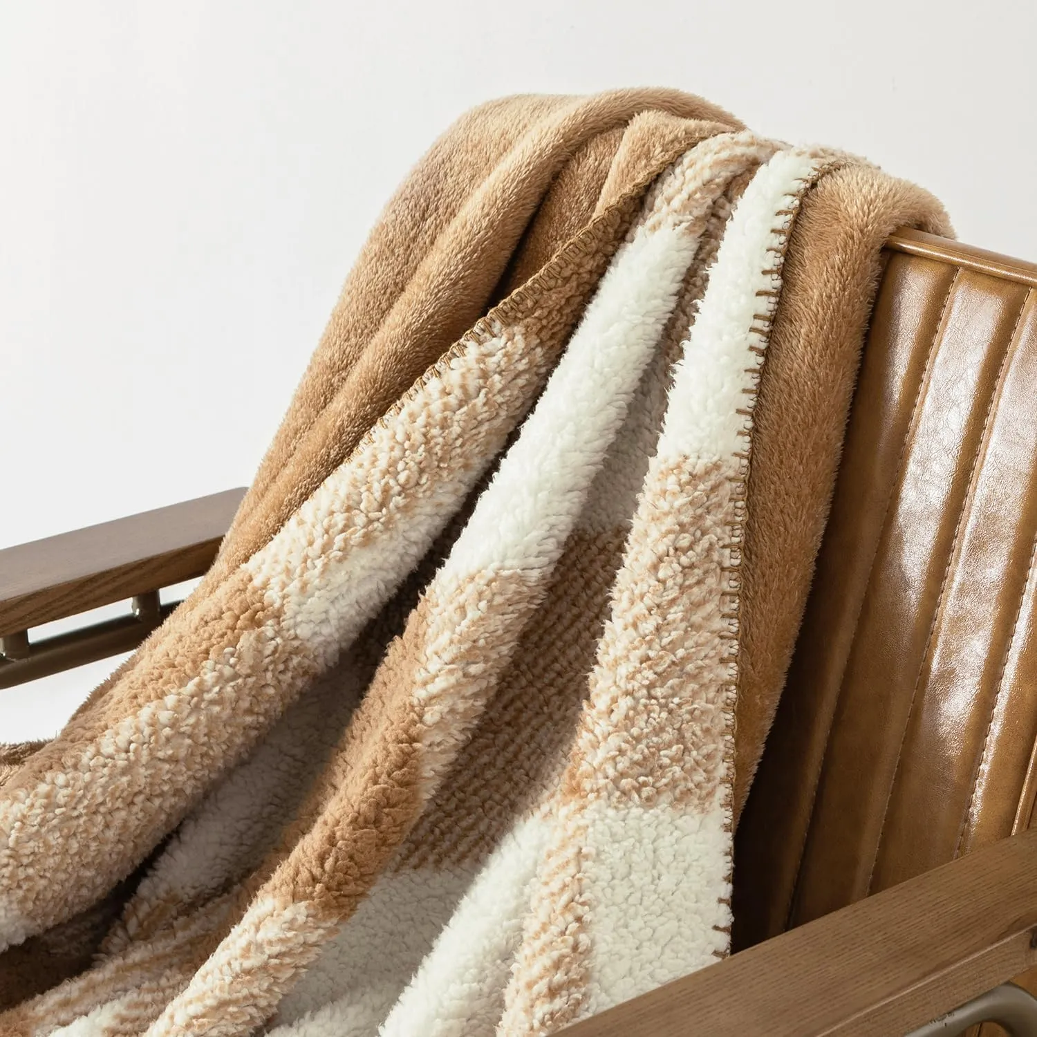LURKA Checkered Sherpa & Polar Fleece Throw Blanket - 2-Sided Luxury Hypoallergenic Blankets for Couch, Bed, Pets (Brown, Twin(60"x80"))