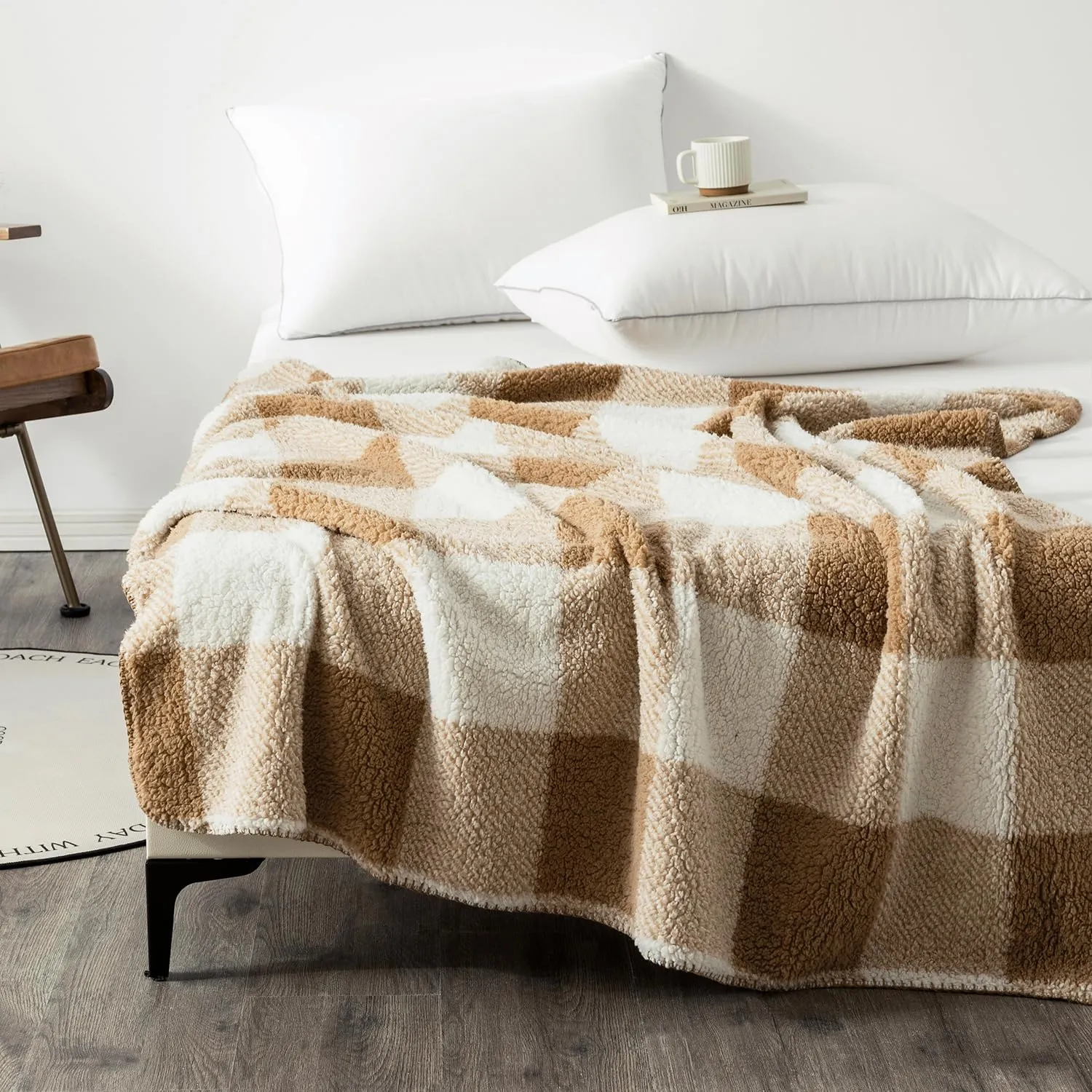 LURKA Checkered Sherpa & Polar Fleece Throw Blanket - 2-Sided Luxury Hypoallergenic Blankets for Couch, Bed, Pets (Brown, Twin(60"x80"))